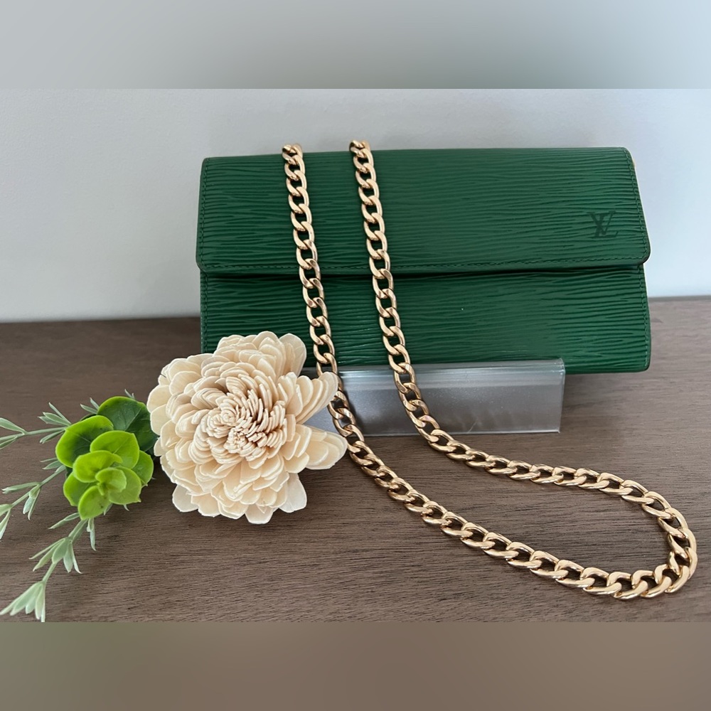 Louis Vuitton Green Epi Leather Wallet on Chain